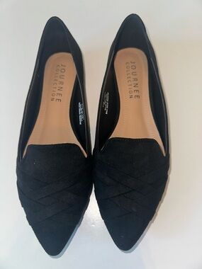 Journee Collection Black Pointed Slip-On Flats Stitch Suede Comfy Classy 7.5 US